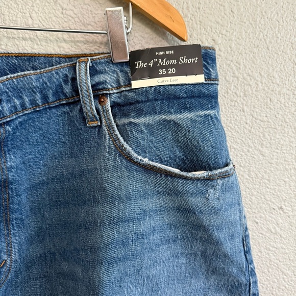 NWT Abercrombie & Fitch High Rise 4" Mom Shorts Size 35(20) - Picture 2 of 5